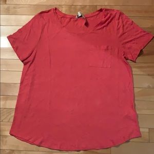 Linen coral t-shirt with pocket